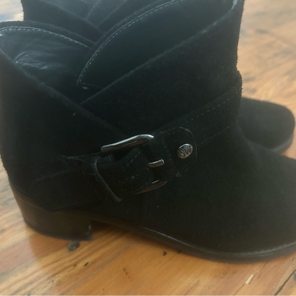 Stuart Weitzman Suede Black Bootie with Black Gunmetal Buckle, Block Heel, 5. - Picture 5 of 14